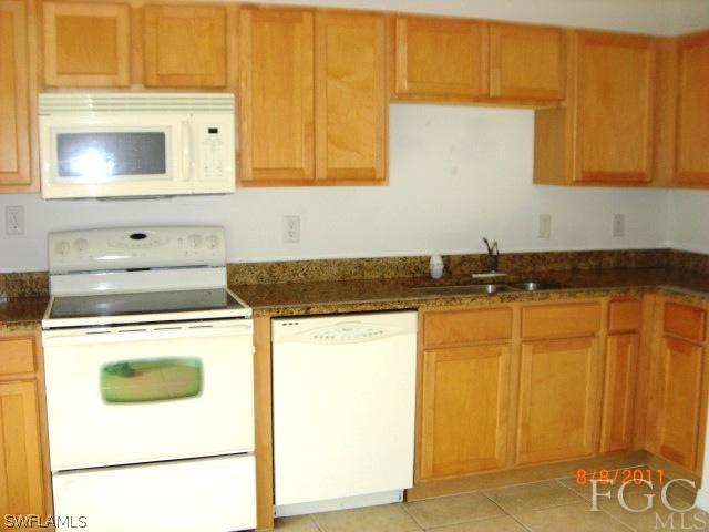 17559 Brickstone Loop Fort Myers, FL 33967 - Photo 4 of 19