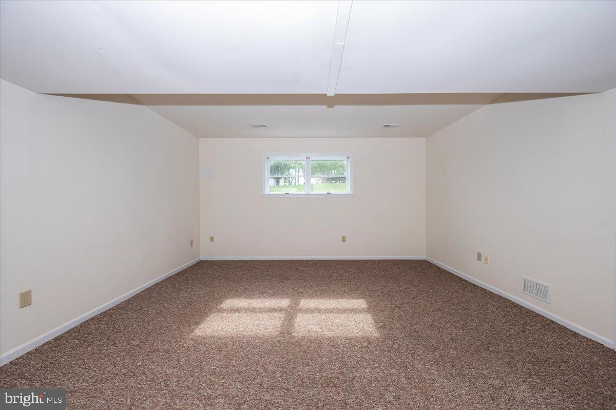 2723 Old Washington Road, Unit B Westminster, MD 21157 - Photo 5 of 37 an empty room with a window
