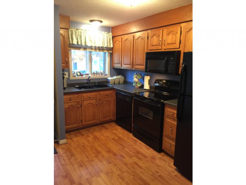 46 Shelburne Road, Unit 46 Merrimack, NH 03054 - Photo 4 of 35
