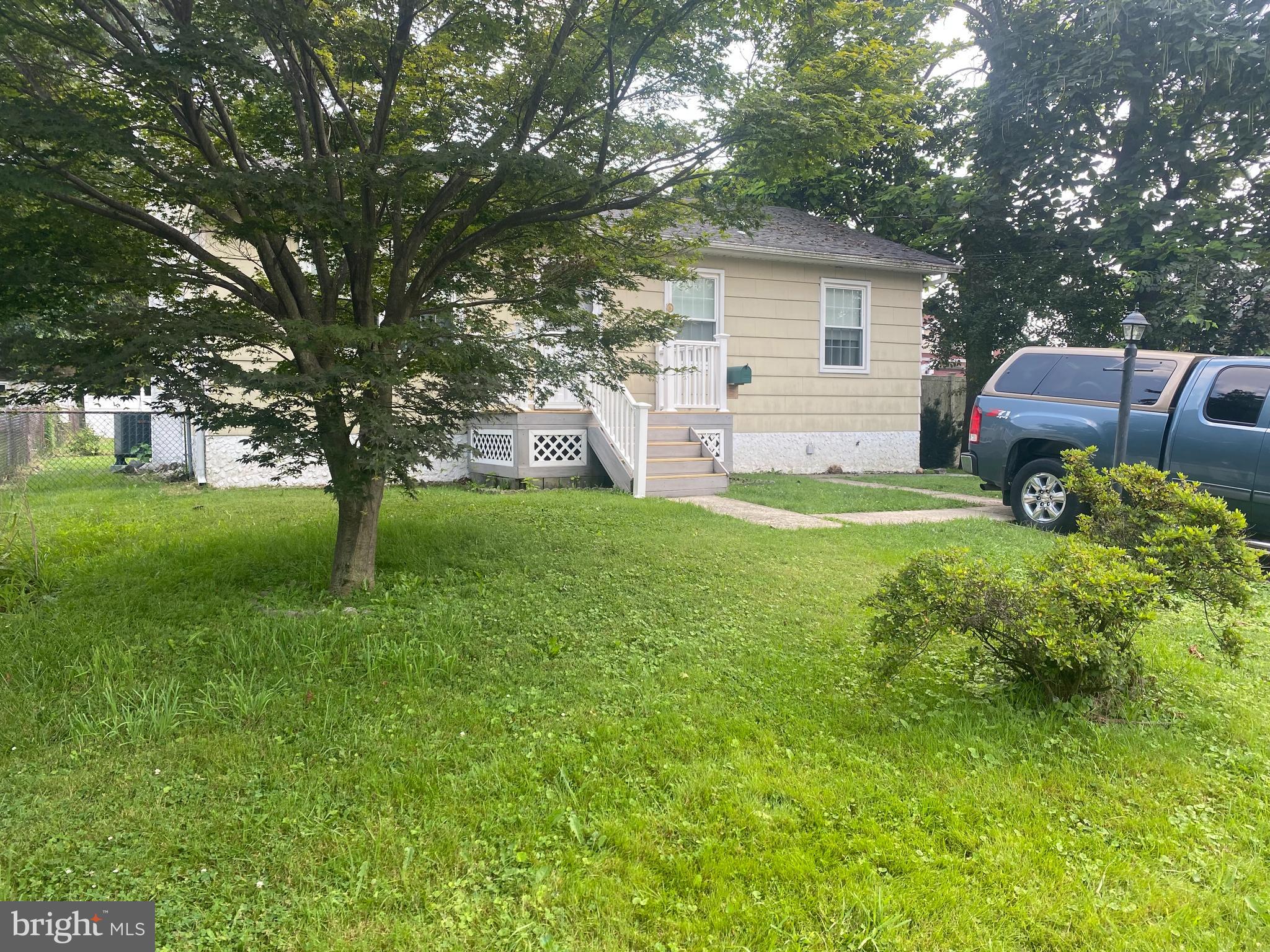 820 Sycamore Avenue Croydon, PA 19021 - Photo 2 of 9