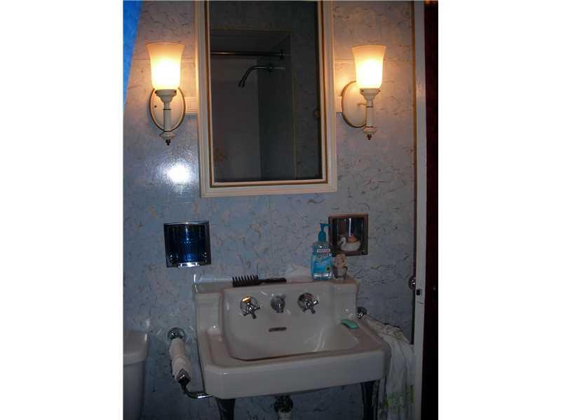 4 Belgium Hill Road Cecil, PA 15321 - Photo 7 of 25 Full Bath.