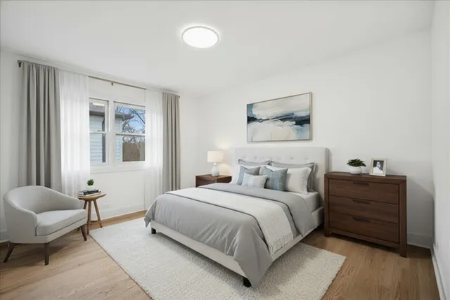 $1,195,000 | 1832 Eastwood Avenue, Highland Park, IL 60035