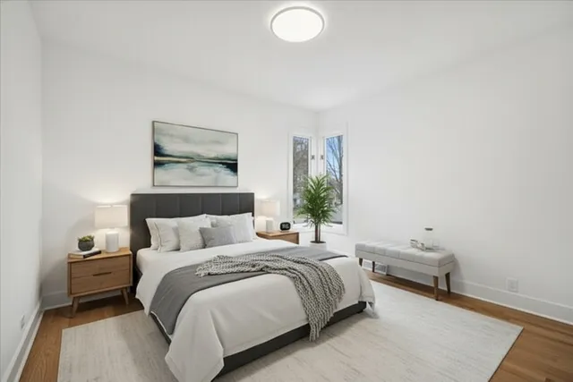 $1,195,000 | 1832 Eastwood Avenue, Highland Park, IL 60035