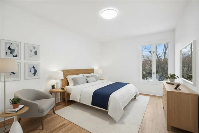 $1,195,000 | 1832 Eastwood Avenue, Highland Park, IL 60035