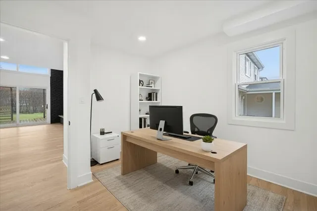 $1,195,000 | 1832 Eastwood Avenue, Highland Park, IL 60035