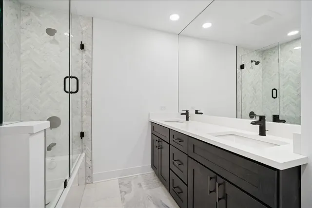 $1,195,000 | 1832 Eastwood Avenue, Highland Park, IL 60035