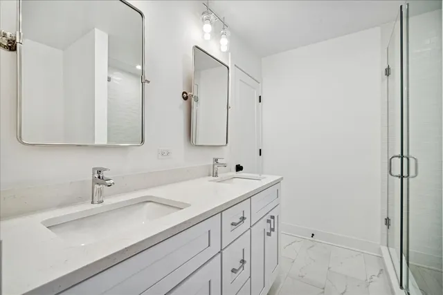 $1,195,000 | 1832 Eastwood Avenue, Highland Park, IL 60035