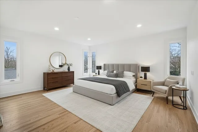 $1,195,000 | 1832 Eastwood Avenue, Highland Park, IL 60035