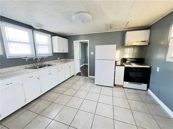 $1,500 | 958 Ave. B, Westwego, LA 70094