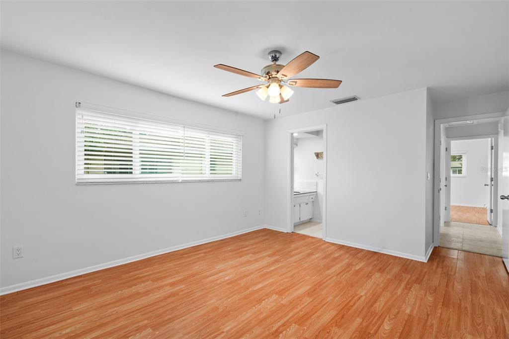 2169 Pine Ridge Drive Clearwater, FL 33763 - Photo 38 of 51