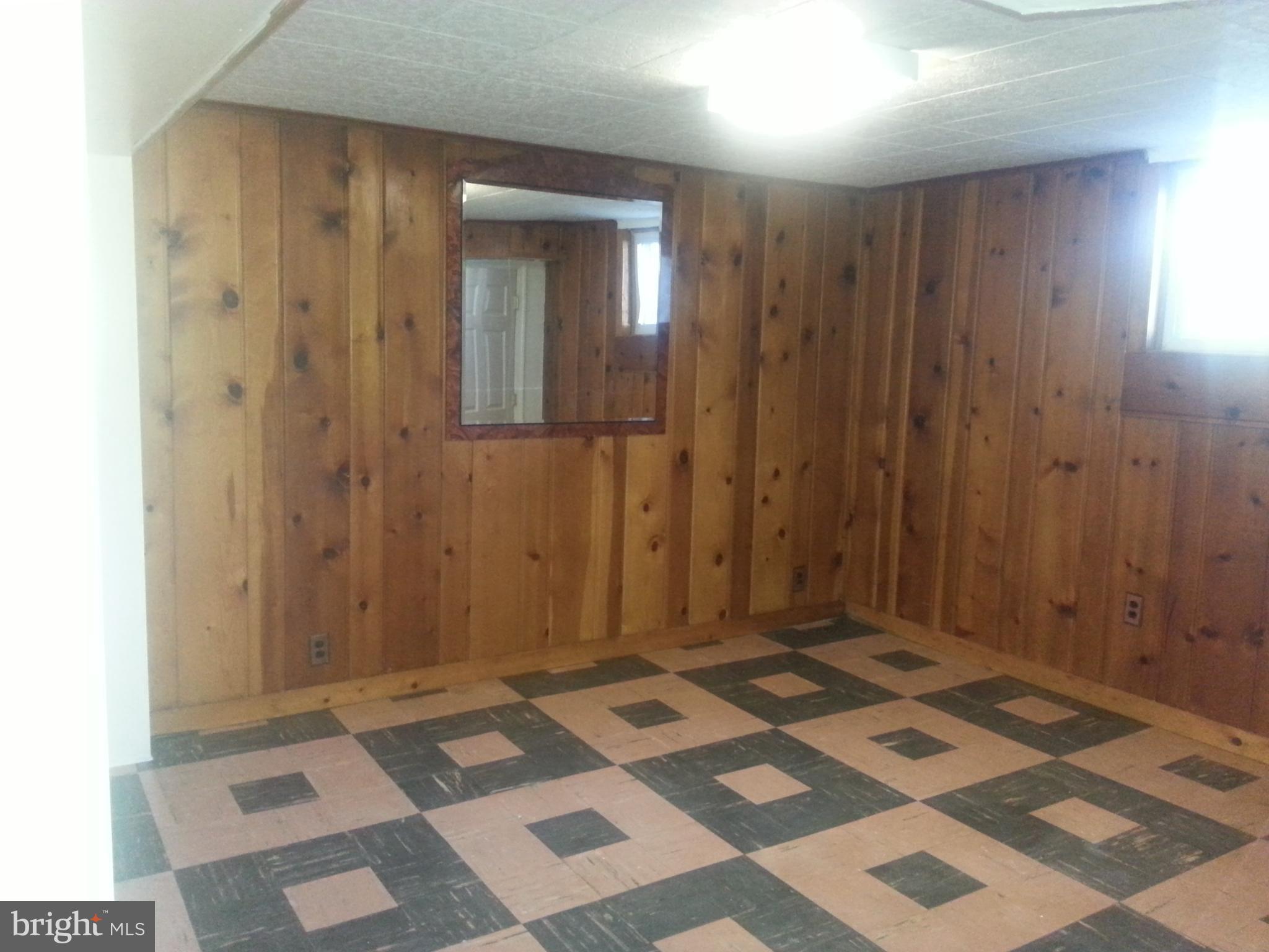 1314 Dilston Road Silver Spring, MD 20903 - Photo 21 of 26 Bedroom