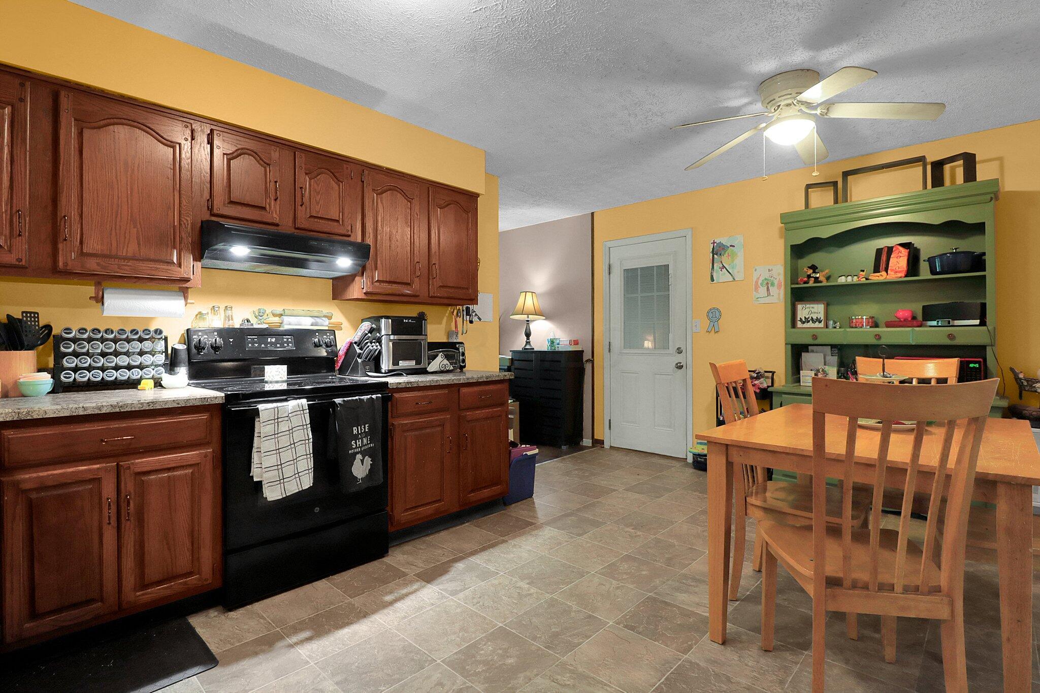 102 Park Road Mount Vernon, OH 43050 - Photo 17 of 32 7-web-or-mls-102-park-road