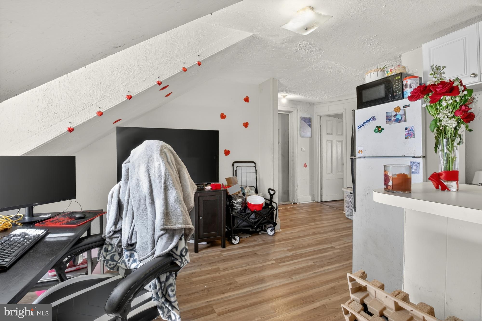 916 Pine Street, Unit 4F Philadelphia, PA 19107 - Photo 4 of 13