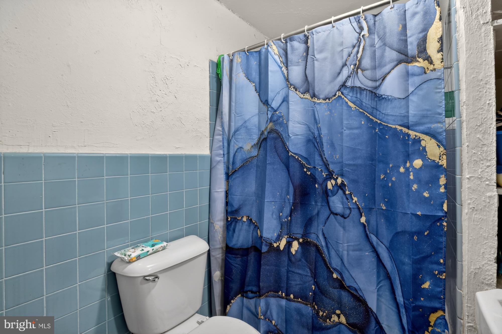 916 Pine Street, Unit 4F Philadelphia, PA 19107 - Photo 6 of 13