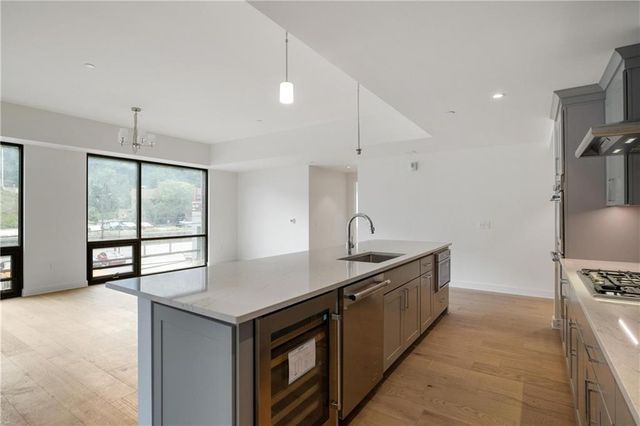 $970,000 | 2330 Penn Avenue, Unit 203, Pittsburgh, PA 15222