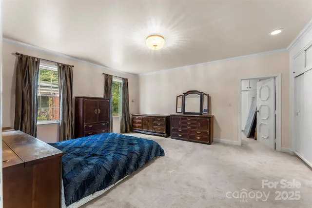 $699,000 | 301 Louise Avenue Northeast, Valdese, NC 28690