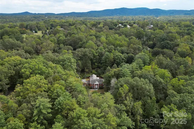 $699,000 | 301 Louise Avenue Northeast, Valdese, NC 28690