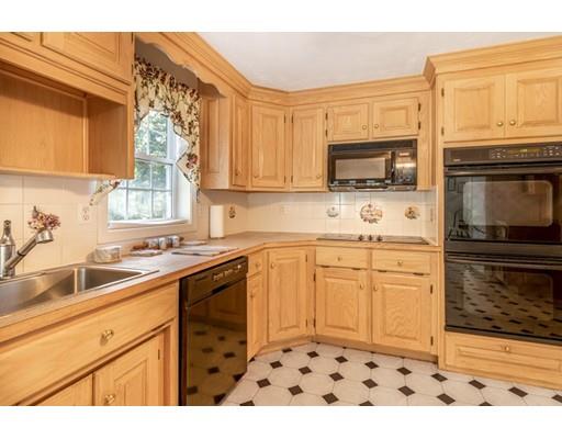 195 Robbs Hill Road Lunenburg, MA 01462 - Photo 5 of 30 Gallery Image 5
