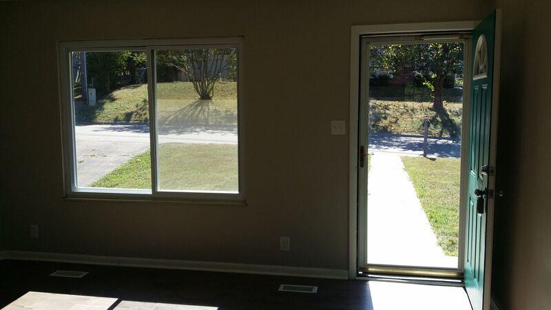 4316 Mascarene Road Knoxville, TN 37921 - Photo 8 of 12 Living room