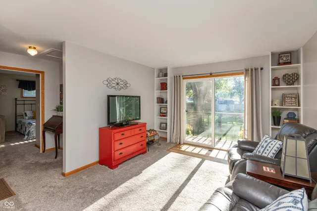 $279,900 | 601 South Jefferson Street, Brownsburg, IN 46112