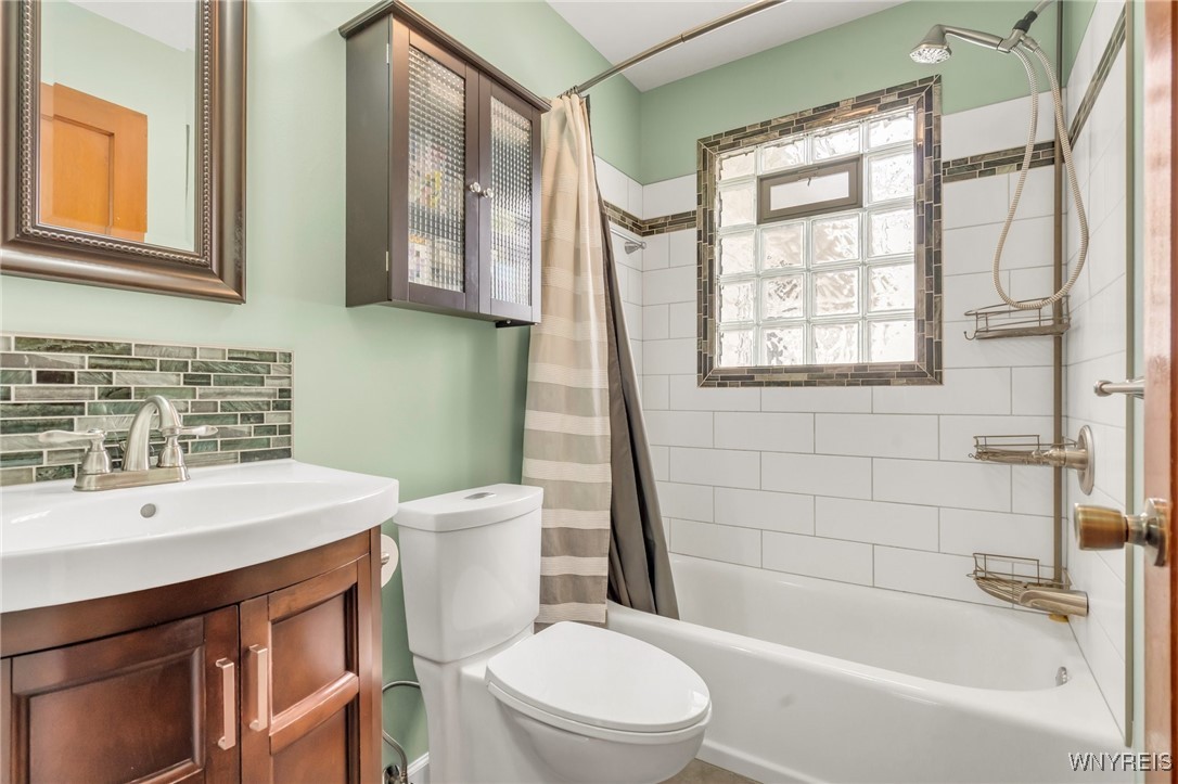 4226 Shimerville Road Clarence, NY 14031 - Photo 31 of 47