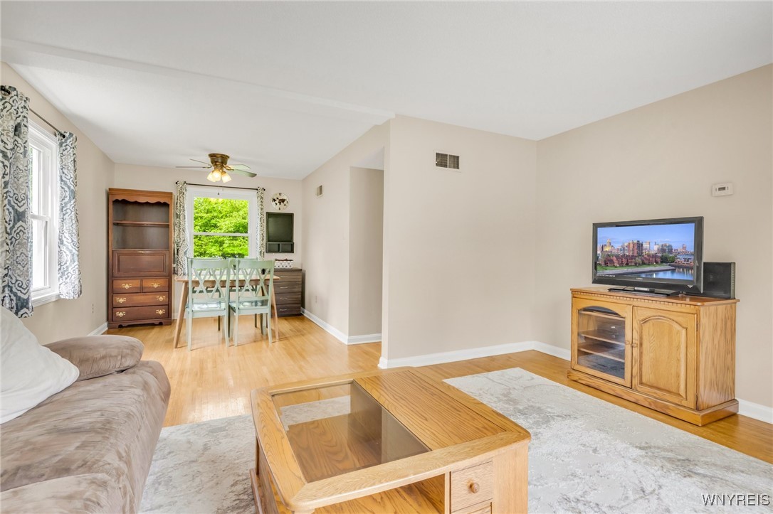 4226 Shimerville Road Clarence, NY 14031 - Photo 5 of 47