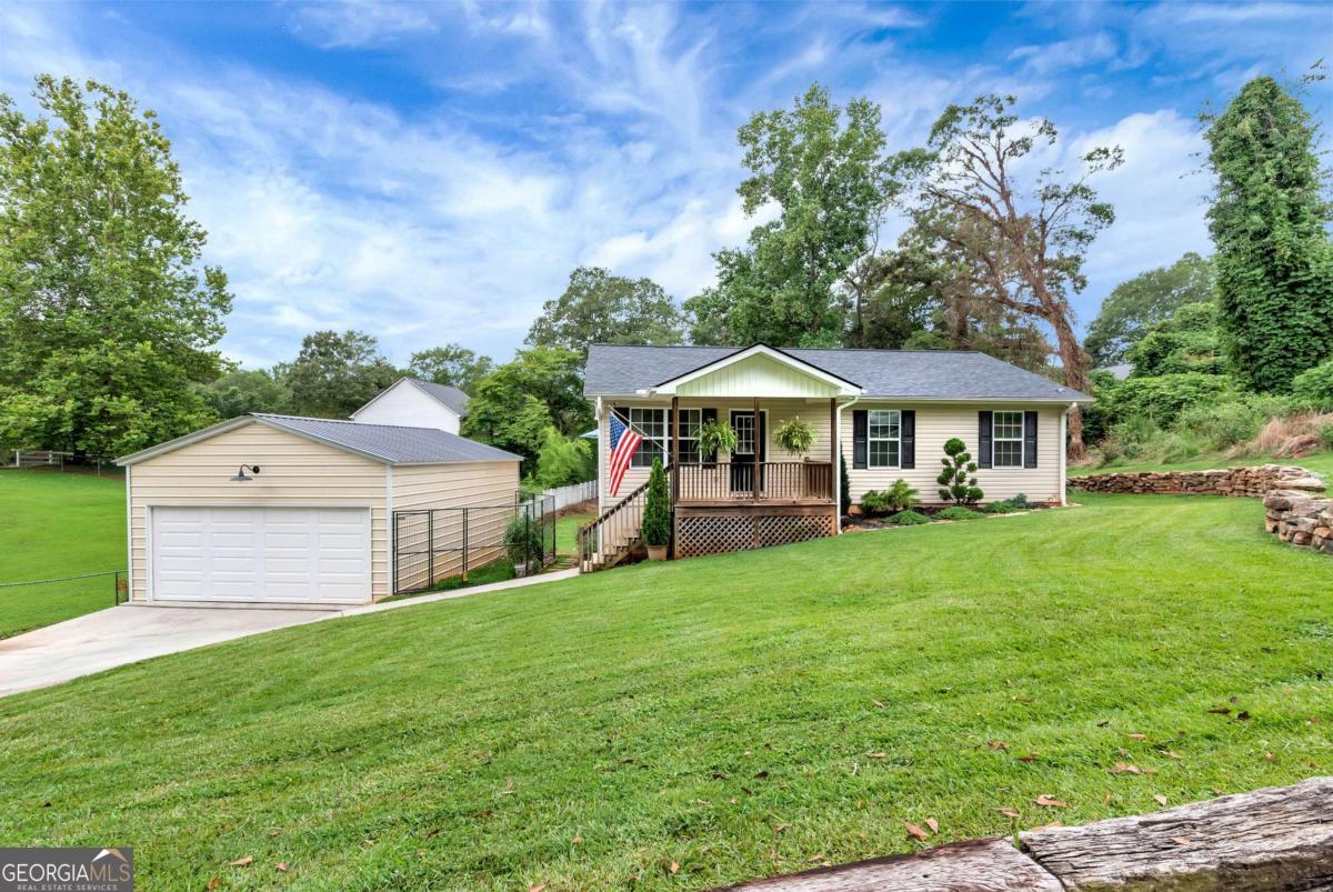 152 Russ Circle Clarkesville, GA 30523 - Photo 1 of 44