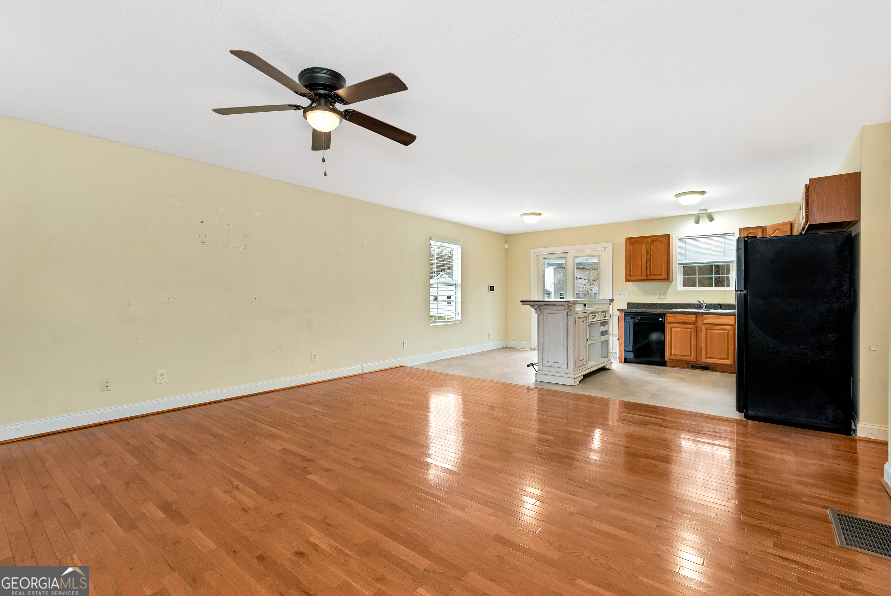 152 Russ Circle Clarkesville, GA 30523 - Photo 11 of 44