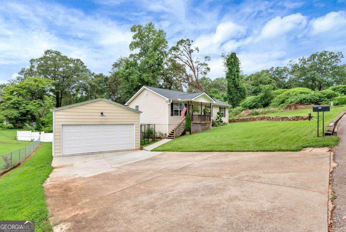 152 Russ Circle Clarkesville, GA 30523 - Photo 4 of 44