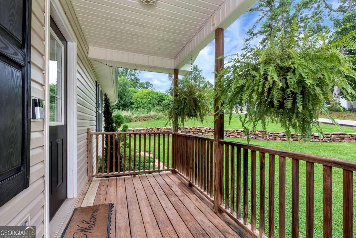 152 Russ Circle Clarkesville, GA 30523 - Photo 6 of 44