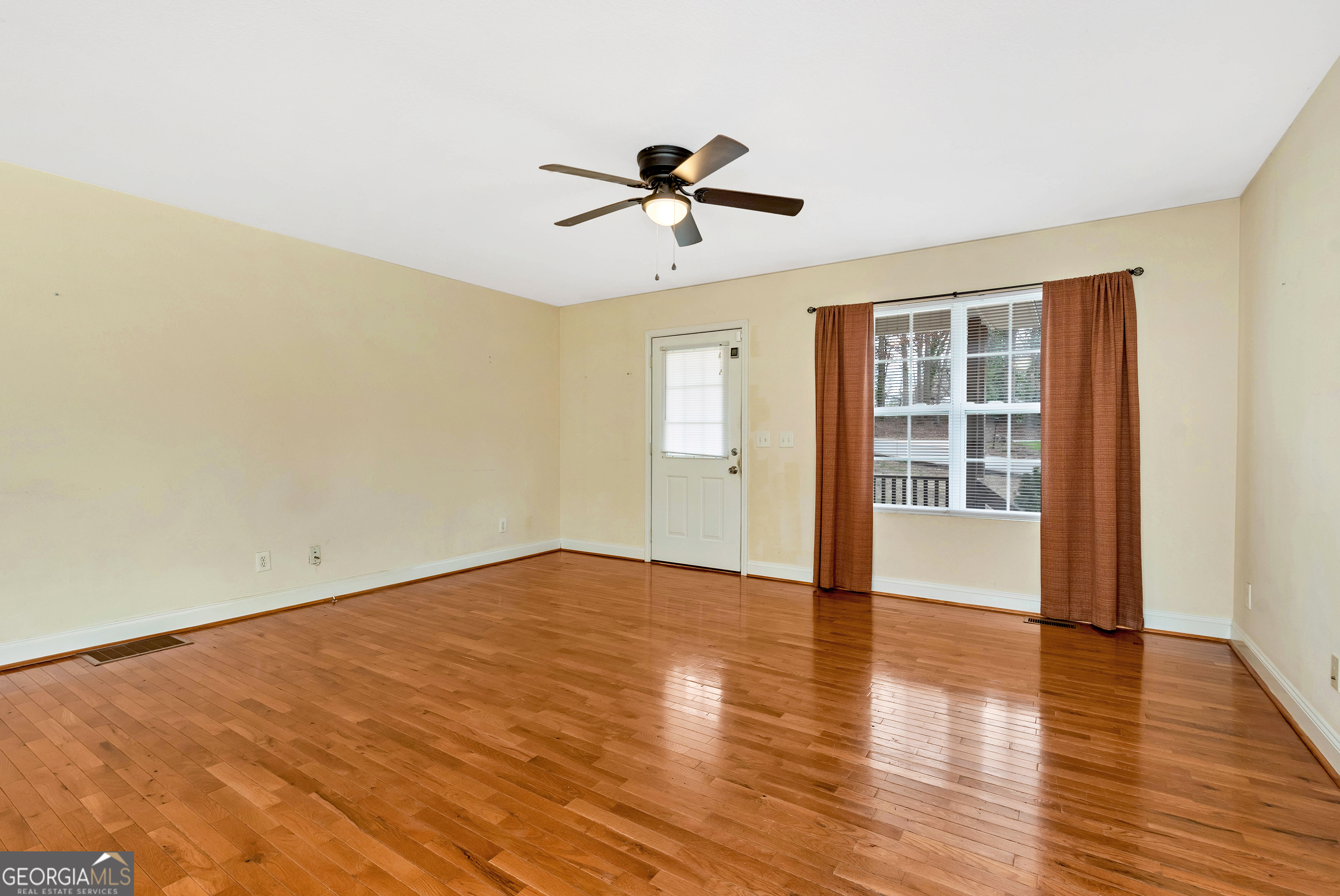 152 Russ Circle Clarkesville, GA 30523 - Photo 8 of 44