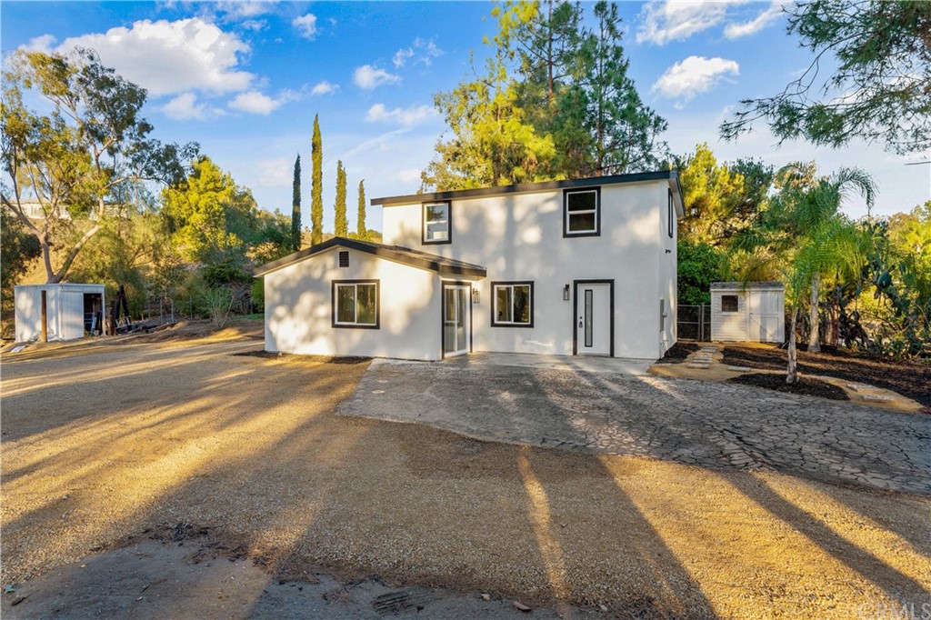 4262 South Mission Road Fallbrook, CA 92028 - Photo 1 of 1 Gallery Image 1