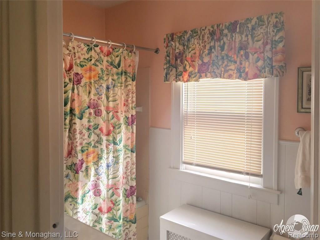 290 Ridgemont Road Grosse Pointe Farms, MI 48236 - Photo 4 of 5