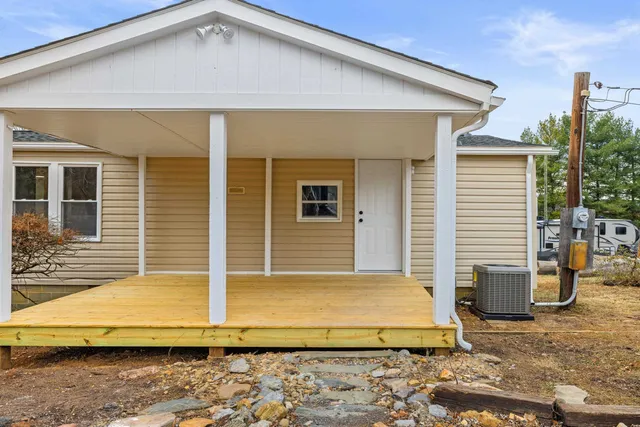 $219,490 | 41 Pine Hill Lane, Stuarts Draft, VA 24477