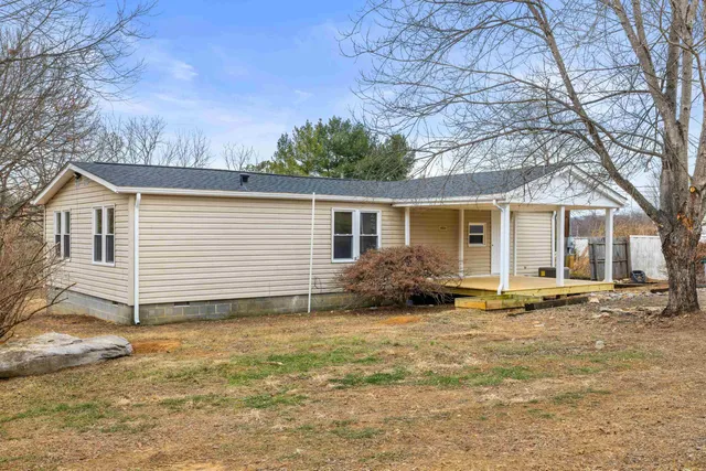 $219,490 | 41 Pine Hill Lane, Stuarts Draft, VA 24477