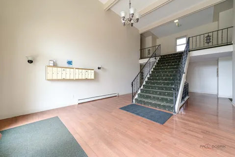 $189,900 | 300 Opatrny Drive, Unit 224, Fox River Grove, IL 60021