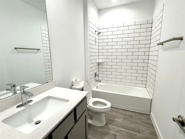 $2,475 | 14211 Kings Canyon Lane, Conroe, TX 77384