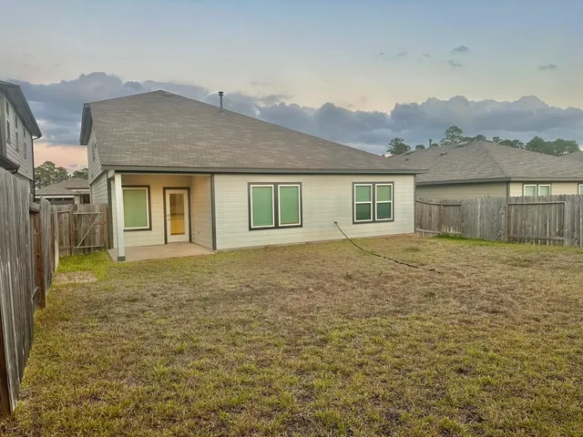 $2,475 | 14211 Kings Canyon Lane, Conroe, TX 77384