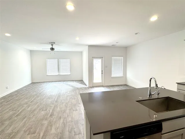 $2,475 | 14211 Kings Canyon Lane, Conroe, TX 77384