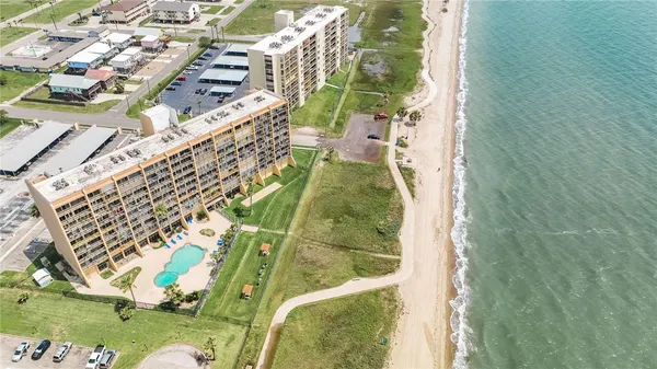 $264,000 | 4000 Surfside Boulevard, Unit 310, Corpus Christi, TX 78402
