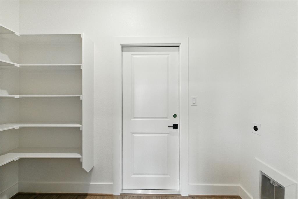 421 Jameson Springtown, TX 76082 - Photo 28 of 37 a view of a walk in closet