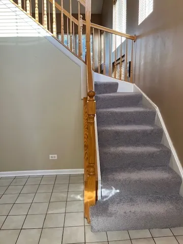 a view of entryway with a front door