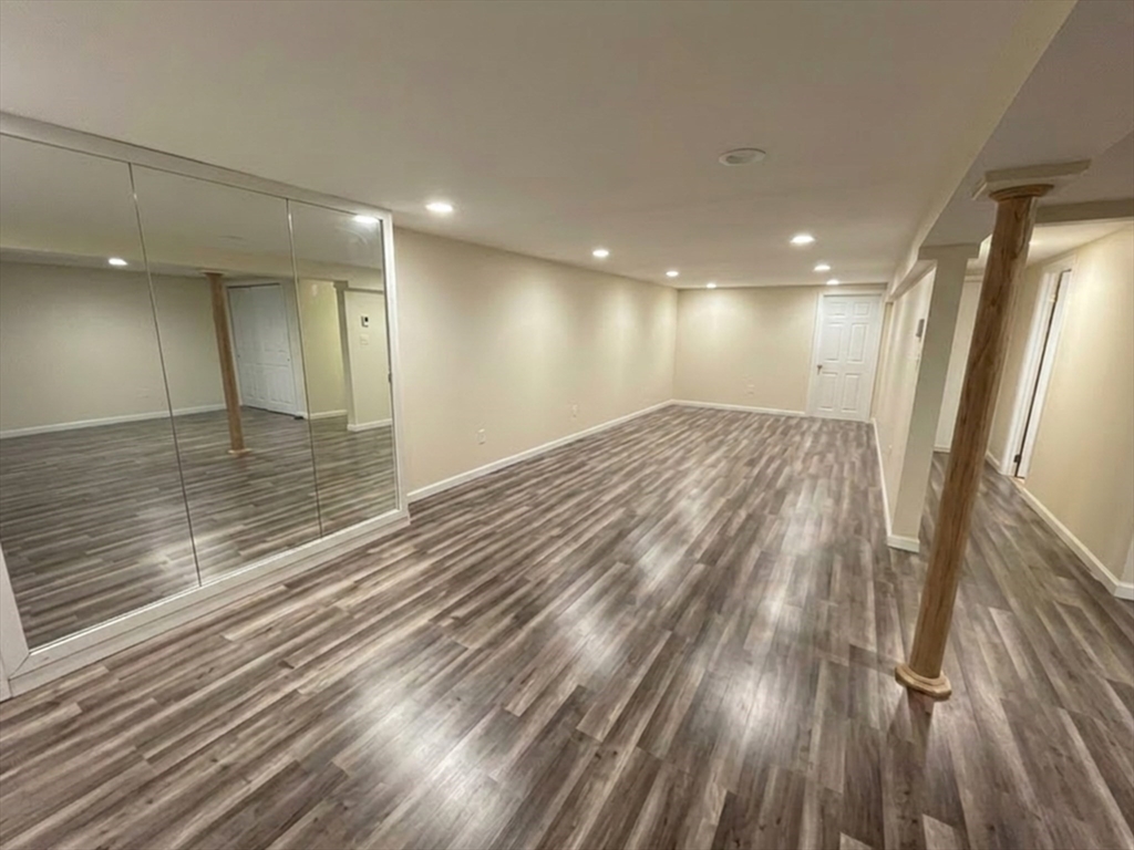 170 Treetop Avenue Springfield, MA 01118 - Photo 14 of 25