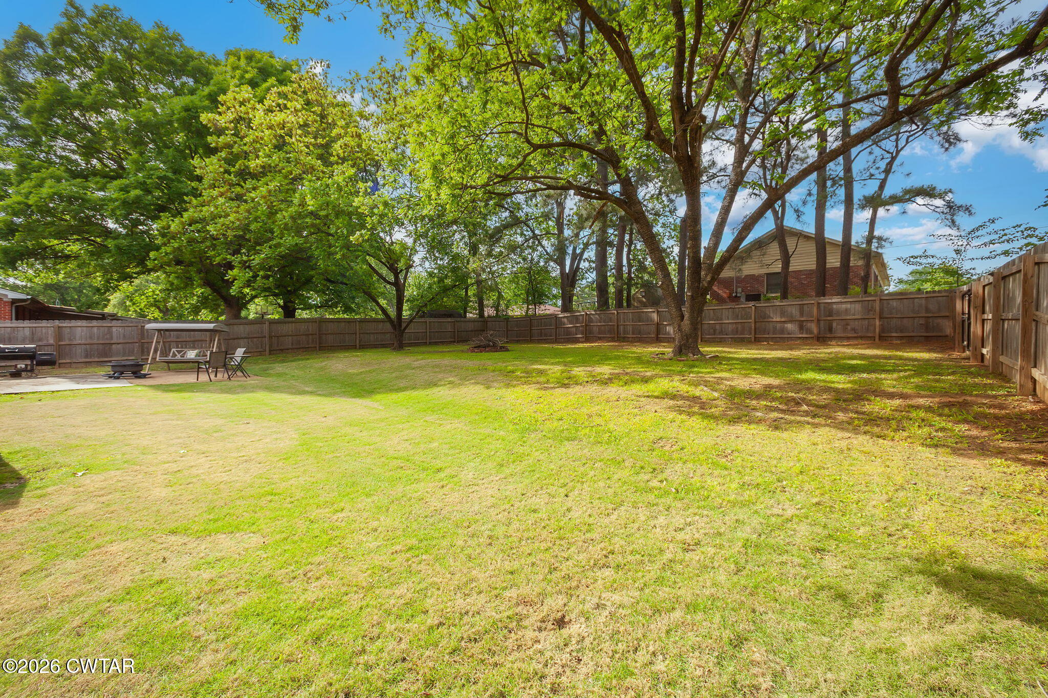 77 Ridgeview Drive Jackson, TN 38301 - Photo 4 of 25 Back
