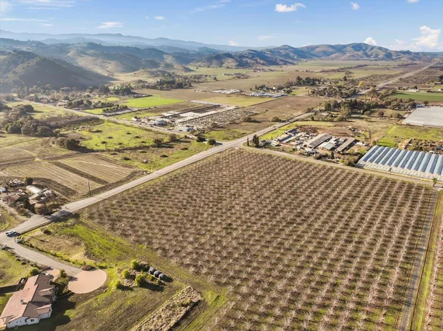 a view of sky from balcony