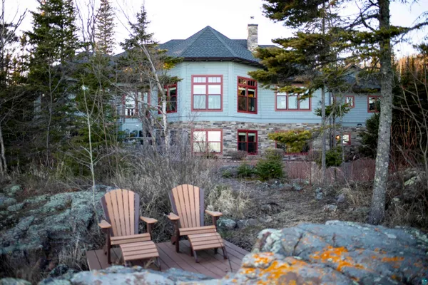 $3,760,000 | 126 Harborview Trail, Grand Marais, MN 55604