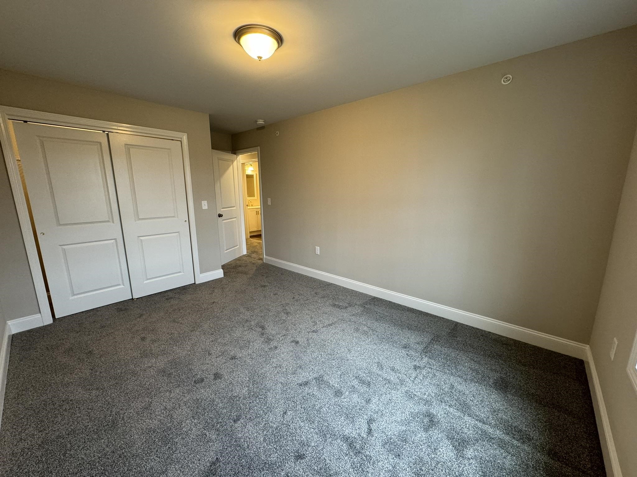 108 Mammoth Road, Unit B Hooksett, NH 03106 - Photo 18 of 25
