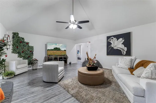 $2,650 | 916 Clover Hill Lane, Cedar Hill, TX 75104