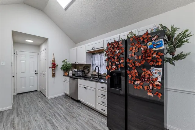 $2,650 | 916 Clover Hill Lane, Cedar Hill, TX 75104