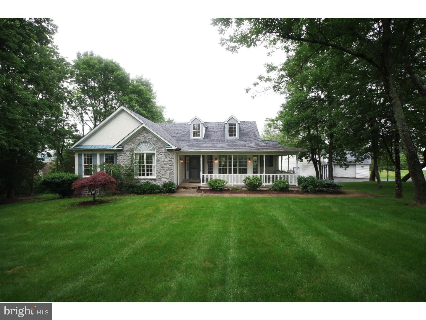 17 Wulaton Road Kintnersville, PA 18930 - Photo 1 of 25 Exterior Front